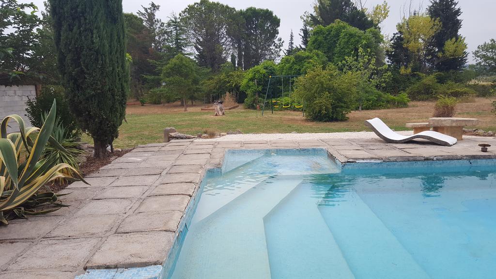 Aux Oliviers Otel Homps  Dış mekan fotoğraf