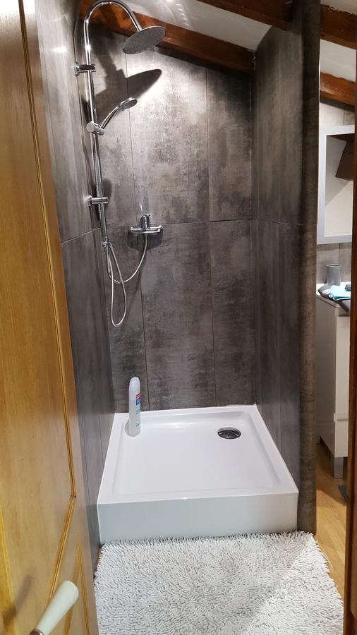 Aux Oliviers Otel Homps  Dış mekan fotoğraf