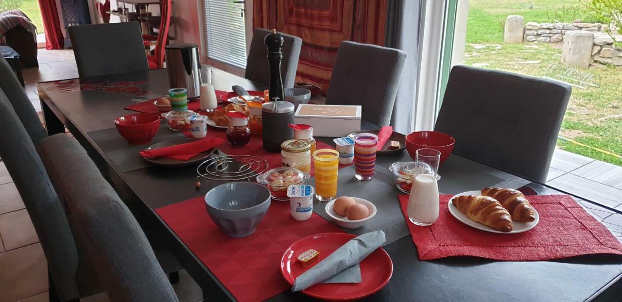 Aux Oliviers Otel Homps  Dış mekan fotoğraf