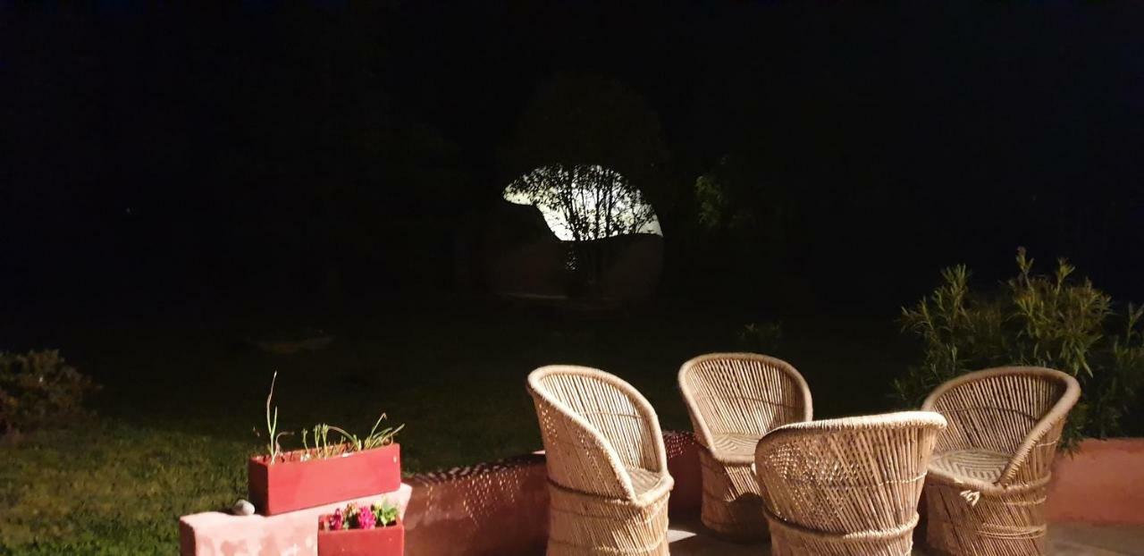 Aux Oliviers Otel Homps  Dış mekan fotoğraf